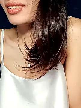 Hinna x online show from 12/14/25, 08:20