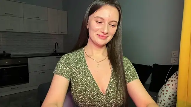 Luna Raee online show from 11/03/25, 02:07