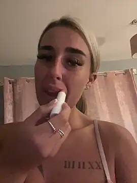 EllieMaeBaby online show from 10/10/25, 07:46