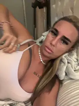 EllieMaeBaby online show from 10/15/25, 08:53