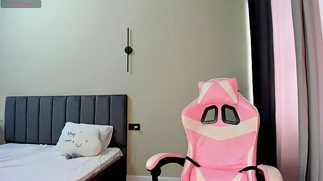 obokozu mai online show from 09/14/25, 04:33