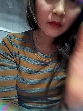 Snapshot of moa_koa chatting on 12/15/25, 12:53 moa koa online show from 12/15/25, 12:53