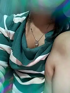 Snapshot of moa_koa chatting on 12/22/25, 01:30 moa koa online show from 12/22/25, 01:30