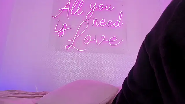 aleksandramiller  online show from 05/11/26, 02:45