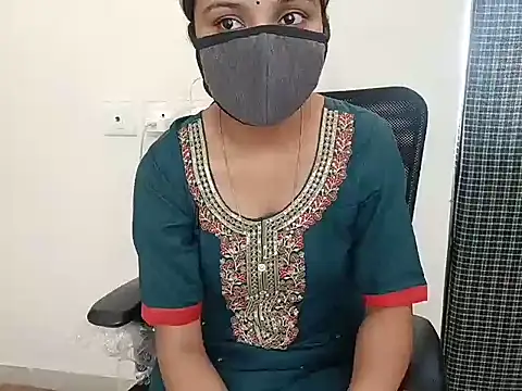 Snapshot of miss_kaur23 chatting on 11/06/25, 06:36 miss kaur23 online show from 11/06/25, 06:36