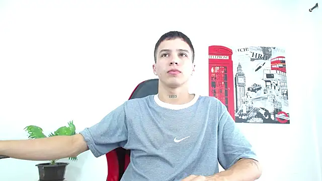 Cumandres18 online show from 10/31/25, 01:56