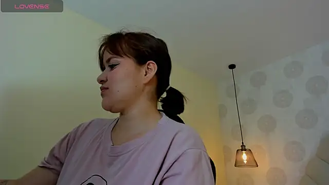 GIANAMILLER6 online show from 04/27/26, 11:52