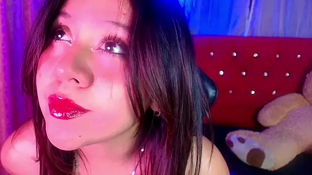 Snapshot of catalina_santana20 chatting on 11/05/25, 11:27 catalina santana20 online show from 11/05/25, 11:27