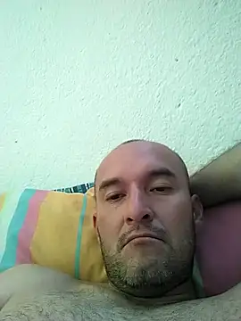 Snapshot of Josephfas chatting on 10/05/25, 09:13 Josephfas online show from 10/05/25, 09:13