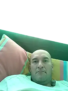 Snapshot of Josephfas chatting on 10/13/25, 03:56 Josephfas online show from 10/13/25, 03:56