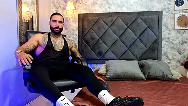 Snapshot of Apolo_rousse1 chatting on 09/19/25, 10:43 Apolo rousse1 online show from 09/19/25, 10:43