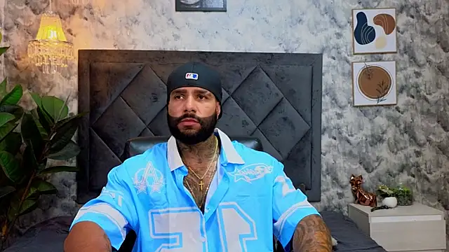 Snapshot of Apolo_rousse1 chatting on 11/02/25, 08:55 Apolo rousse1 online show from 11/02/25, 08:55