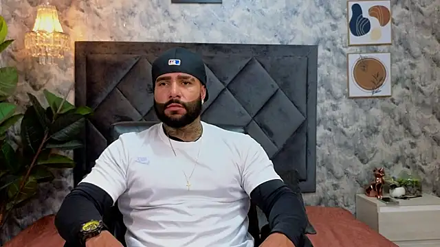 Snapshot of Apolo_rousse1 chatting on 11/10/25, 08:08 Apolo rousse1 online show from 11/10/25, 08:08