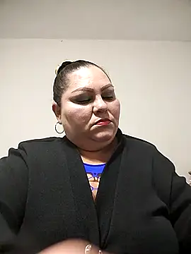 Snapshot of Miasmithr chatting on 09/28/25, 05:24 Miasmithr online show from 09/28/25, 05:24