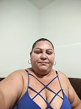 Snapshot of Miasmithr chatting on 10/25/25, 11:29 Miasmithr online show from 10/25/25, 11:29