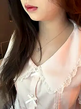 Snapshot of Nana_kute20 chatting on 09/09/25, 04:17 Nana kute20 online show from 09/09/25, 04:17