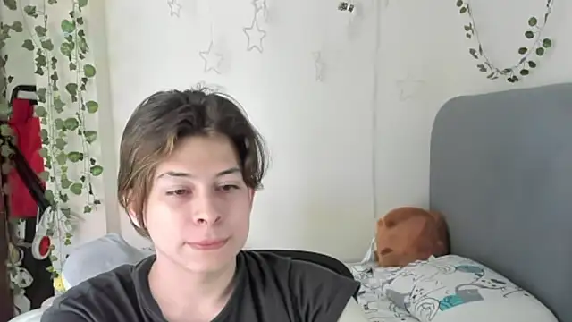 Felix art online show from 09/17/25, 07:04