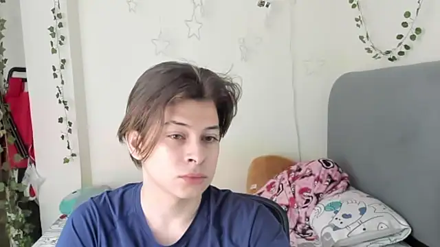 Felix art online show from 09/21/25, 07:04