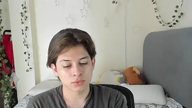 Felix art online show from 09/25/25, 07:06