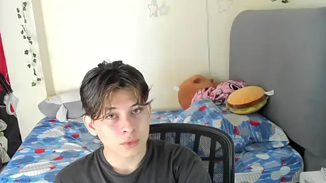 Felix art online show from 10/23/25, 07:01