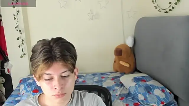 Felix art online show from 10/26/25, 06:58