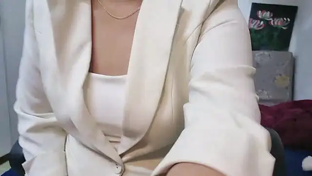 MichiLovely online show from 12/15/25, 03:27