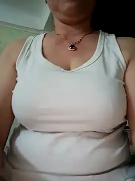 Kim-Anhh online show from 10/19/25, 05:13