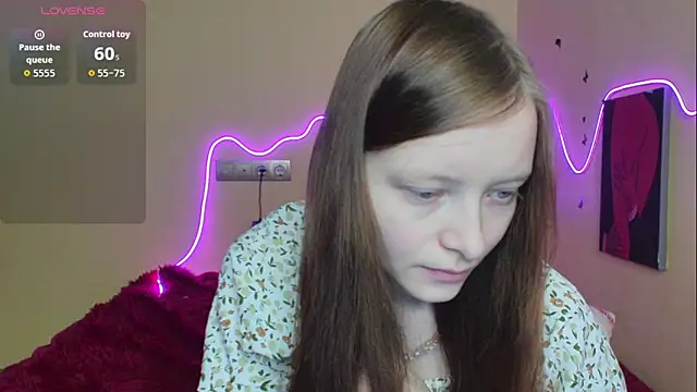 AliceHaris online show from 10/07/25, 01:14