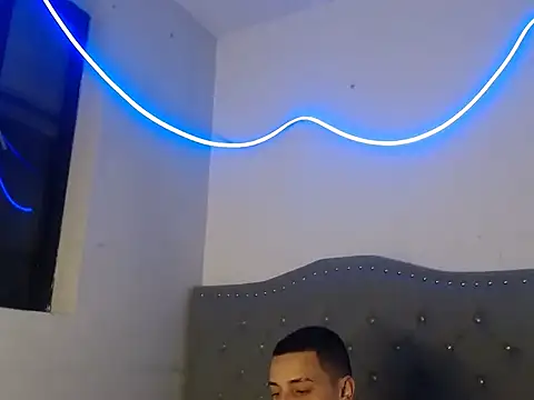 xalejo max online show from 09/18/25, 09:28