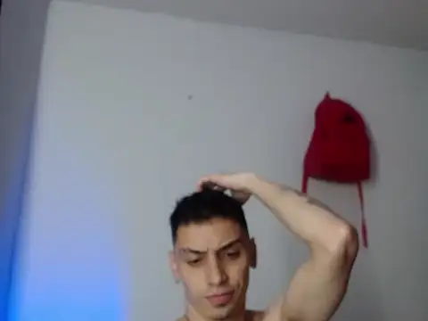 Snapshot of xalejo_max chatting on 11/07/25, 04:29 xalejo max online show from 11/07/25, 04:29