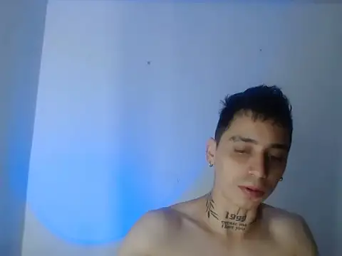 Snapshot of xalejo_max chatting on 11/24/25, 08:58 xalejo max online show from 11/24/25, 08:58