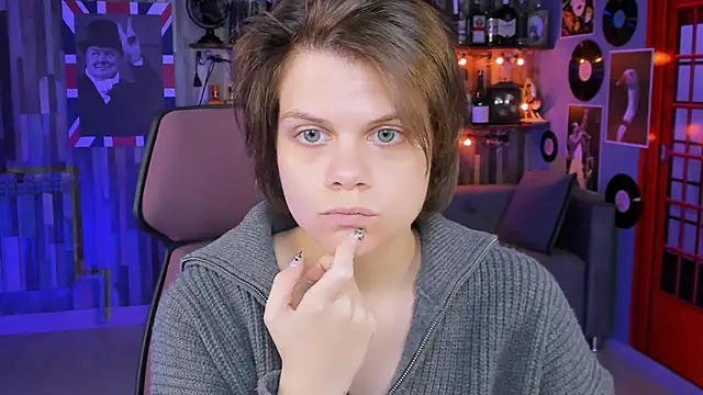 EllieMurler online show from 09/25/25, 09:02