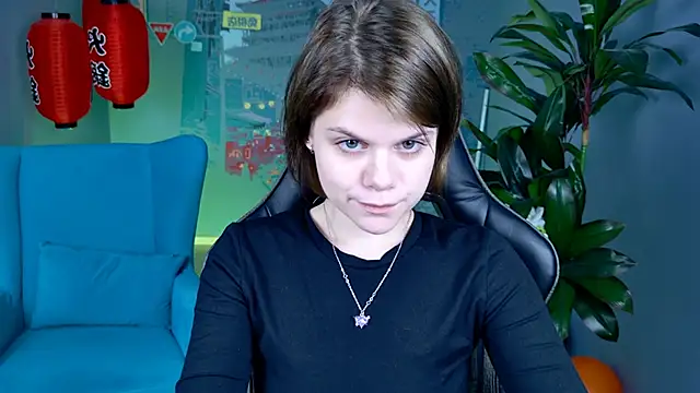 EllieMurler online show from 11/21/25, 09:08