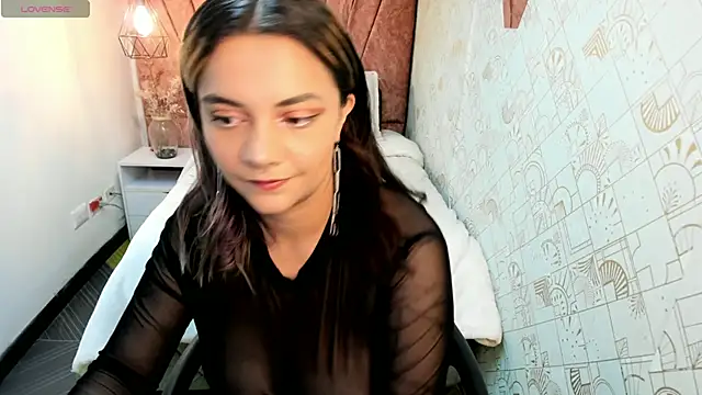 Kiara Cruz   online show from 04/29/26, 07:53