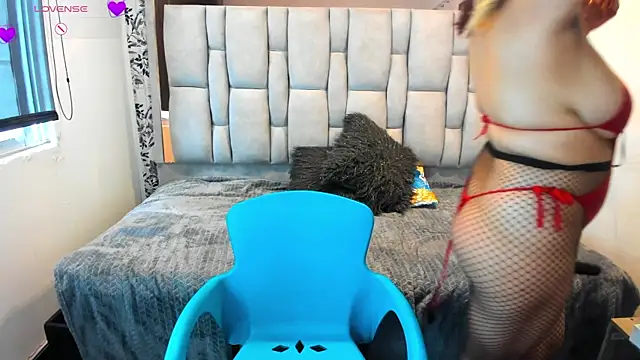 Kiara Cruz   online show from 06/03/26, 07:30