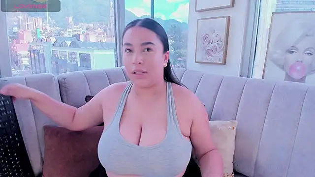 Zoey thompson online show from 09/20/25, 07:26