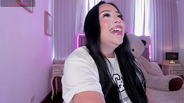 Snapshot of Zoey_thompson chatting on 11/12/25, 02:50 Zoey thompson online show from 11/12/25, 02:50