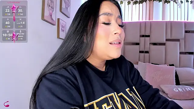 Snapshot of Zoey_thompson chatting on 11/23/25, 02:17 Zoey thompson online show from 11/23/25, 02:17