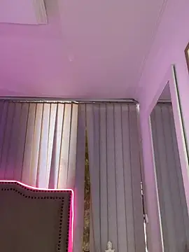 Zoey thompson online show from 07/28/26, 07:39