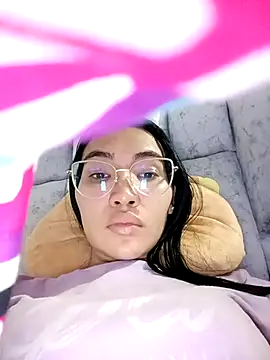 lucyy liiuu online show from 10/09/25, 10:52