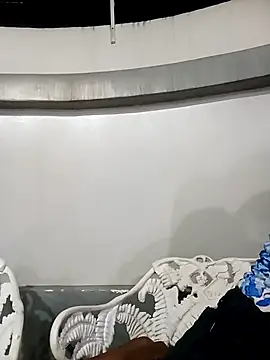 Snapshot of jadecristina chatting on 03/17/26, 01:10 jadecristina online show from 03/17/26, 01:10