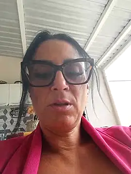 Snapshot of jadecristina chatting on 05/26/26, 01:51 jadecristina online show from 05/26/26, 01:51