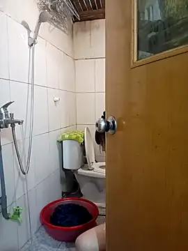 Thuylinh86 online show from 10/20/25, 02:06