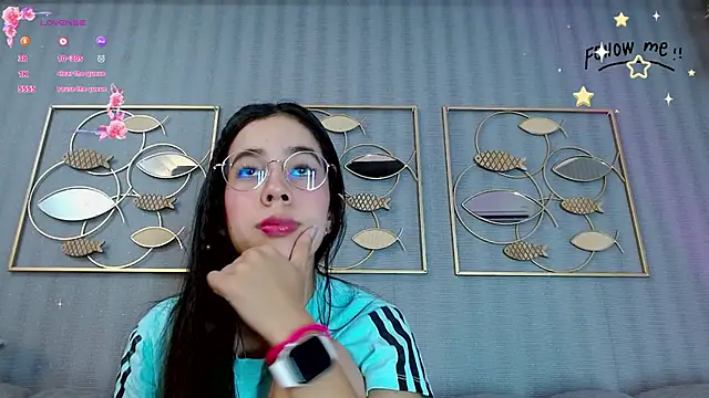 Snapshot of laraa_jeean chatting on 04/27/26, 07:01 laraa jeean online show from 04/27/26, 07:01