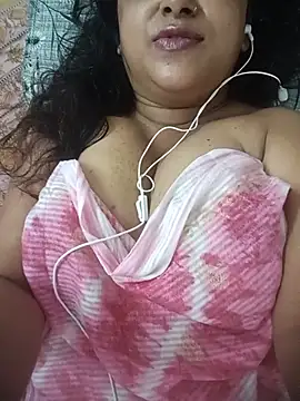 Snapshot of sweet_jenni chatting on 07/14/26, 05:01 sweet jenni online show from 07/14/26, 05:01