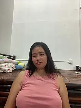 Snapshot of Boyd98 chatting on 05/16/26, 12:26 Boyd98 online show from 05/16/26, 12:26