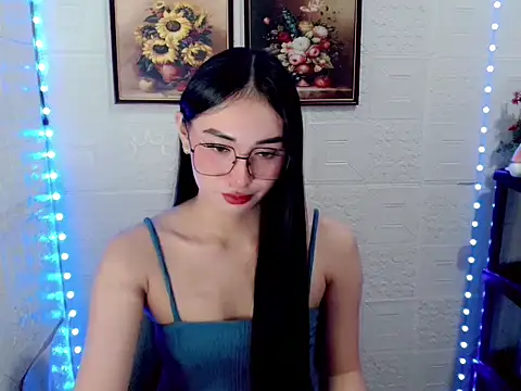 lovelysassy online show from 10/12/25, 09:03