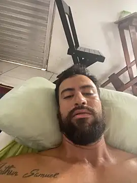 Wellington0490 online show from 10/27/25, 12:09