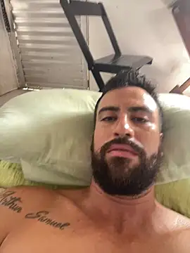 Wellington0490 online show from 11/05/25, 10:26