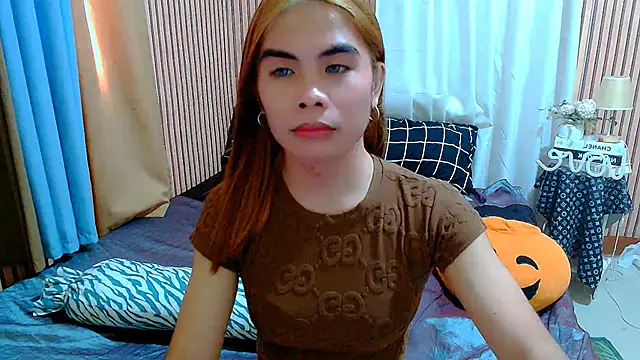 Snapshot of mikhaylahanderson chatting on 10/02/25, 05:58 mikhaylahanderson online show from 10/02/25, 05:58